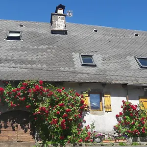 https://maison-auvergnate.hotels-rhonealpes.com